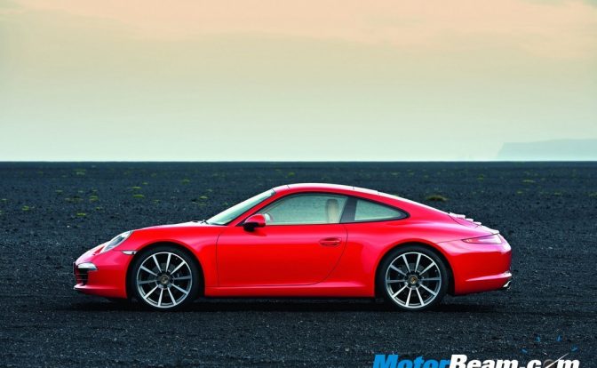 2013 Porsche 911 Carrera side
