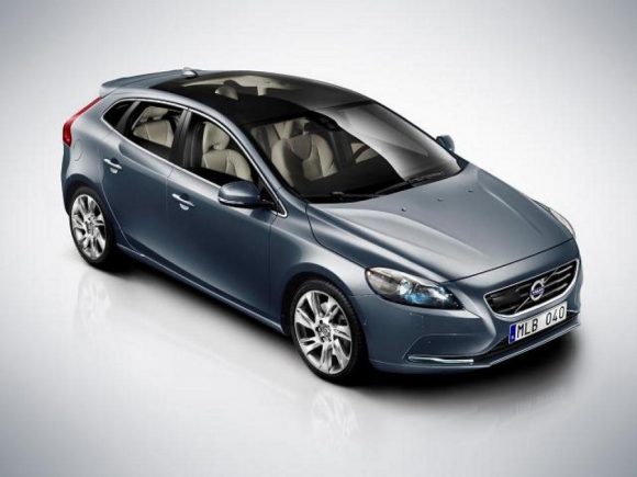 2013 Volvo V40 front