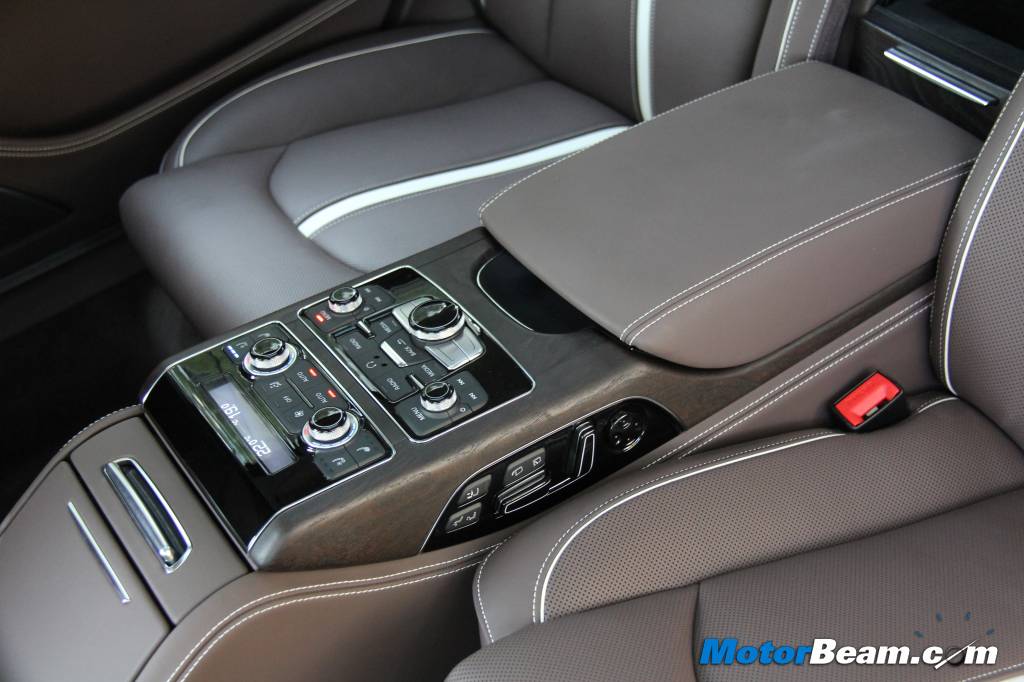 2014 Audi A8L Rear Seat
