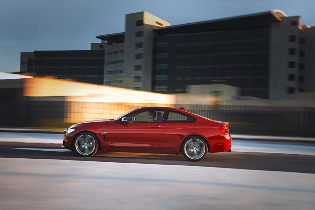 2014 BMW 4-Series Coupe Side