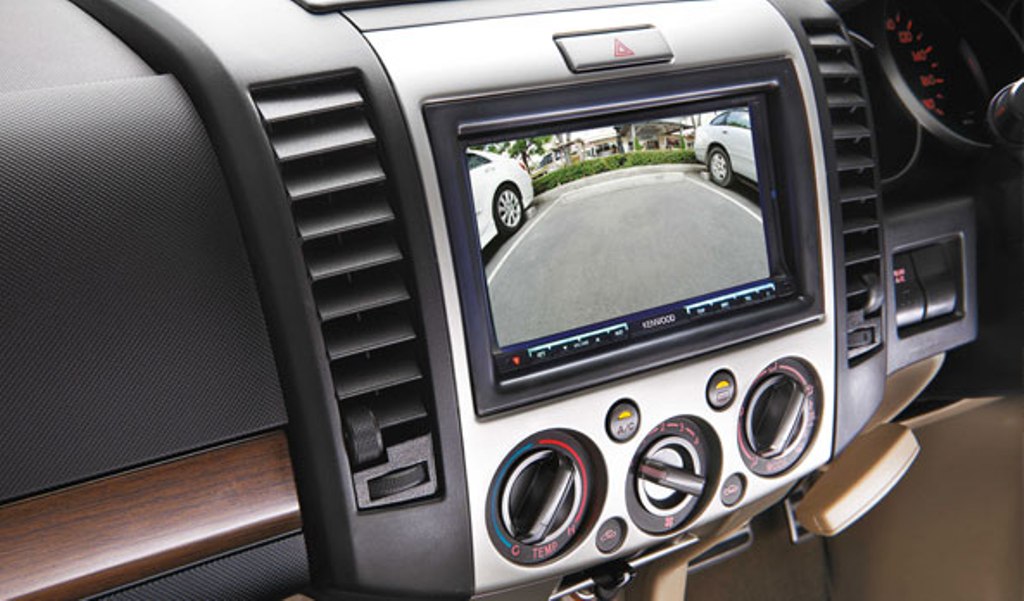 2014 Ford Endeavour Reverse Parking Camera