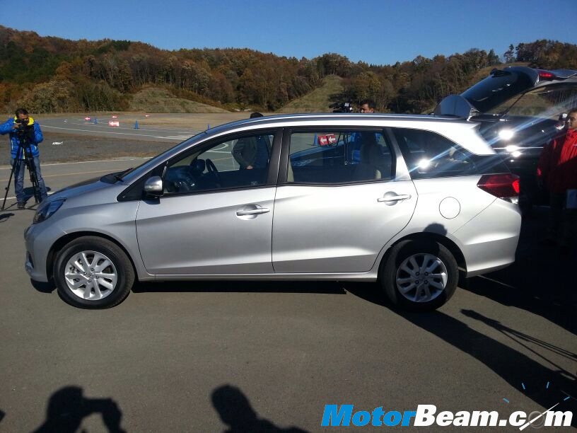 2014 Honda Mobilio Side