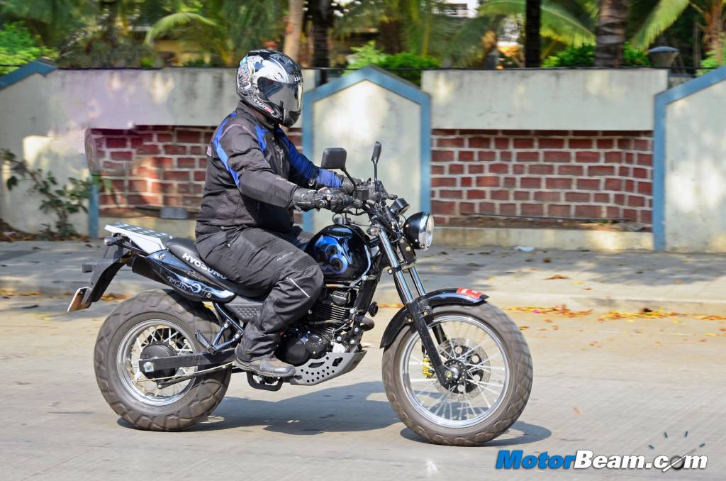2014 Hyosung RT125D Road Test 2014 Hyosung RT125D Road Test