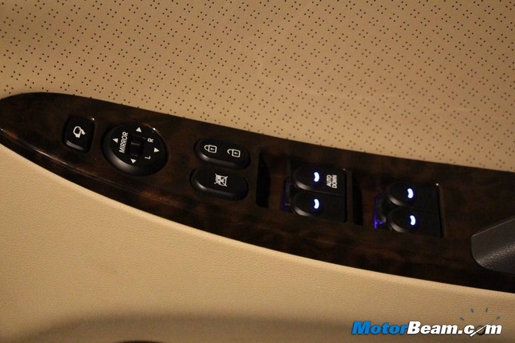 2014 Hyundai Verna Backlit Buttons