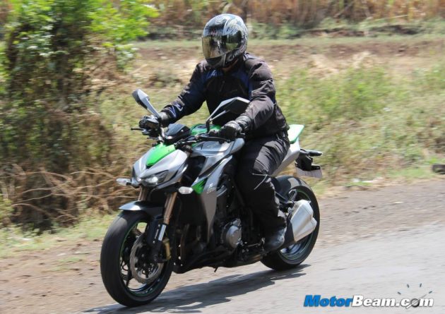 2014 Kawasaki Z1000 Handling