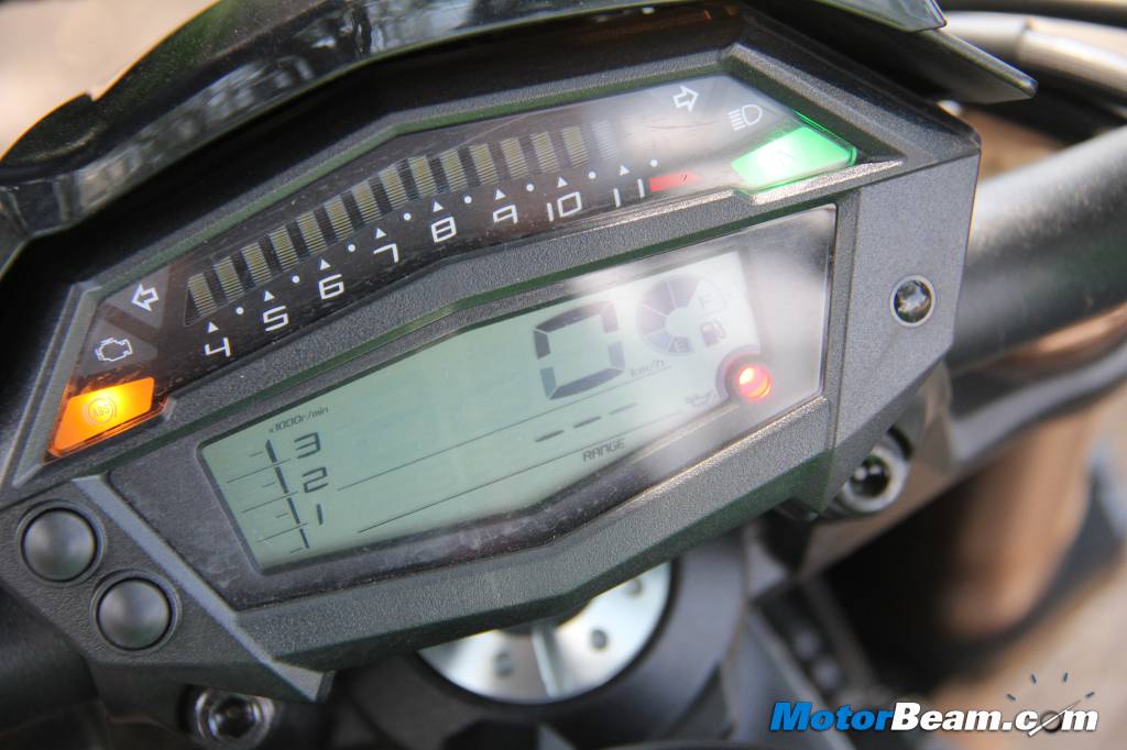 2014 Kawasaki Z1000 Road Test Review 2014 Kawasaki Z1000 Road Test Review
