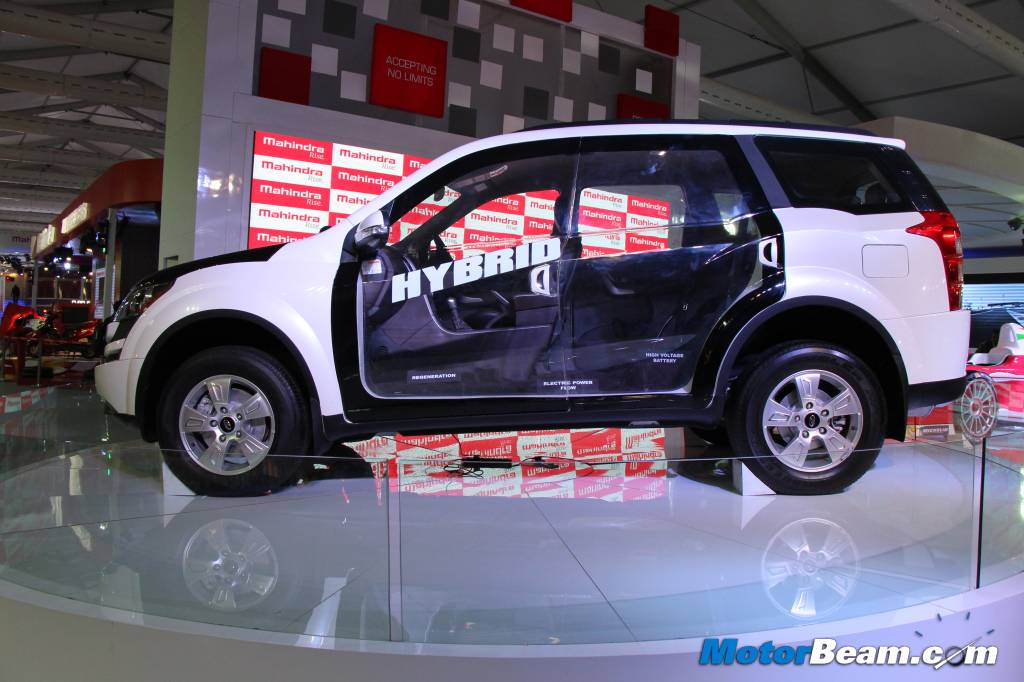2014 Mahindra XUV500 Hybrid