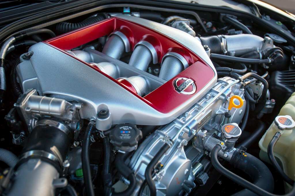 2014 Nissan GT-R Track Edition Engine