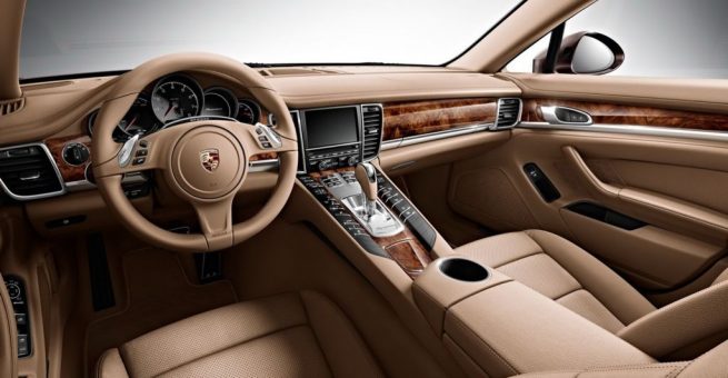 2014 Porsche Panamera Dashboard