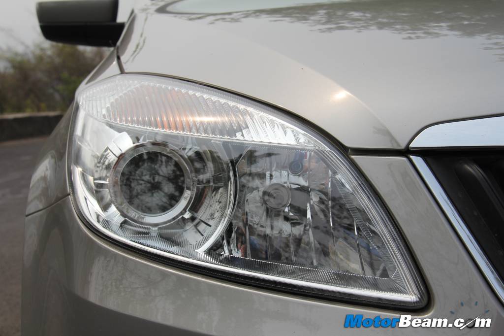 2014 Skoda Rapid Projector Headlights