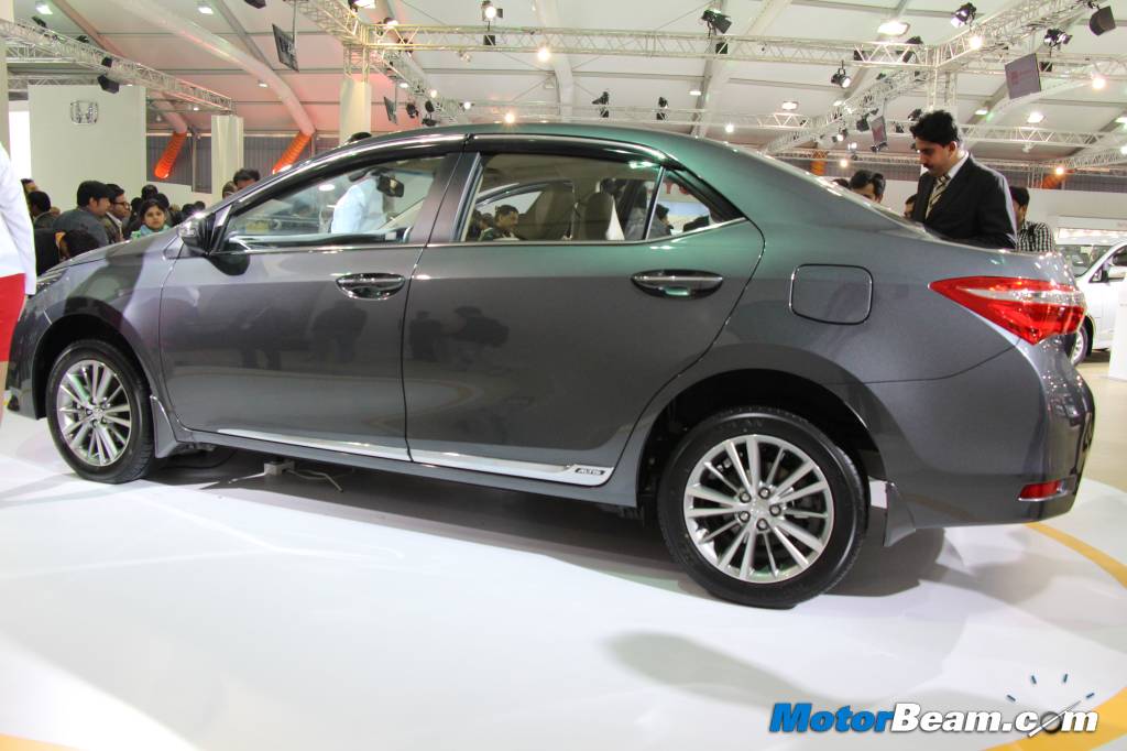 2014 Toyota Corolla Altis India