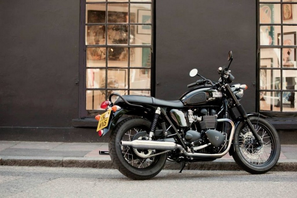 2014 Triumph Bonneville T100 Rear