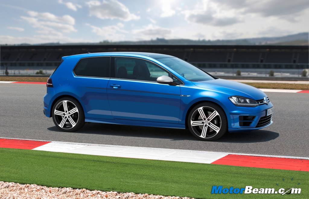 2014 Volkswagen Golf R Test Drive