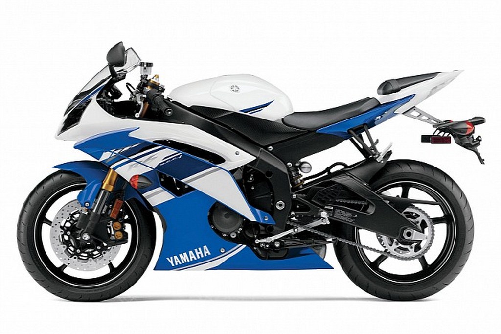 2014 Yamaha R6 Blue Side