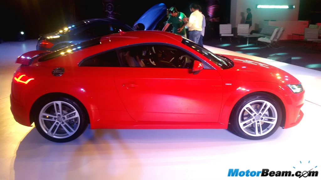 2015 Audi TT Side
