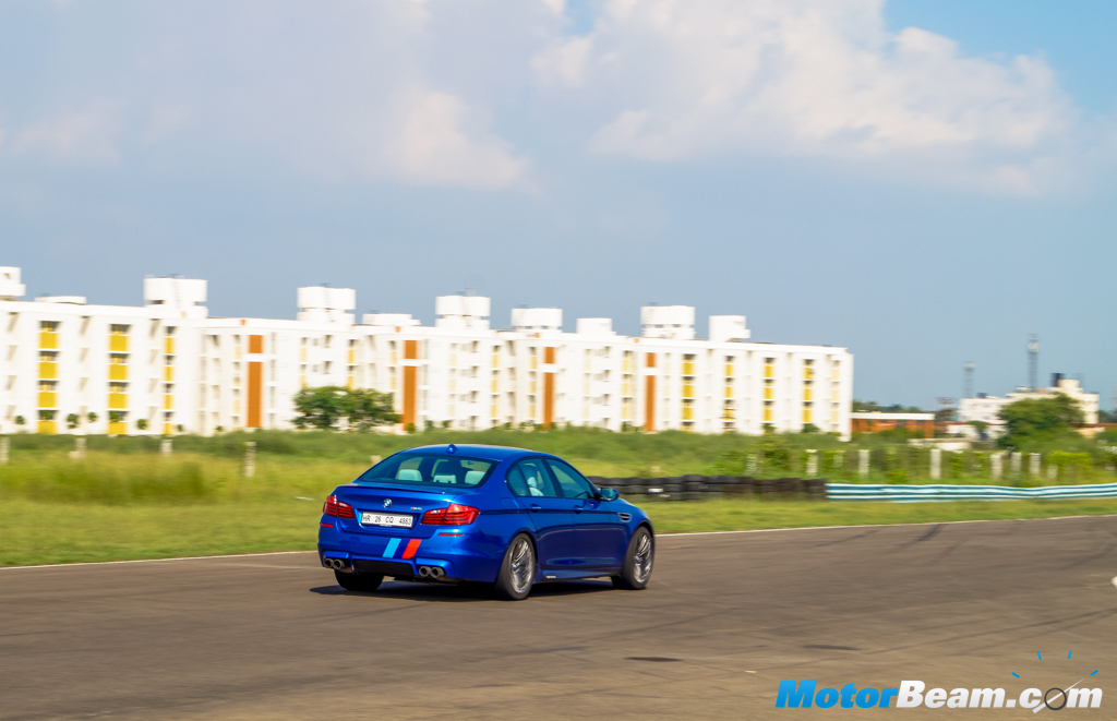 2015 BMW M5 Driving Review