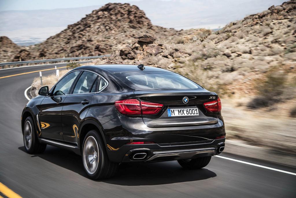 2015 BMW X6 Action