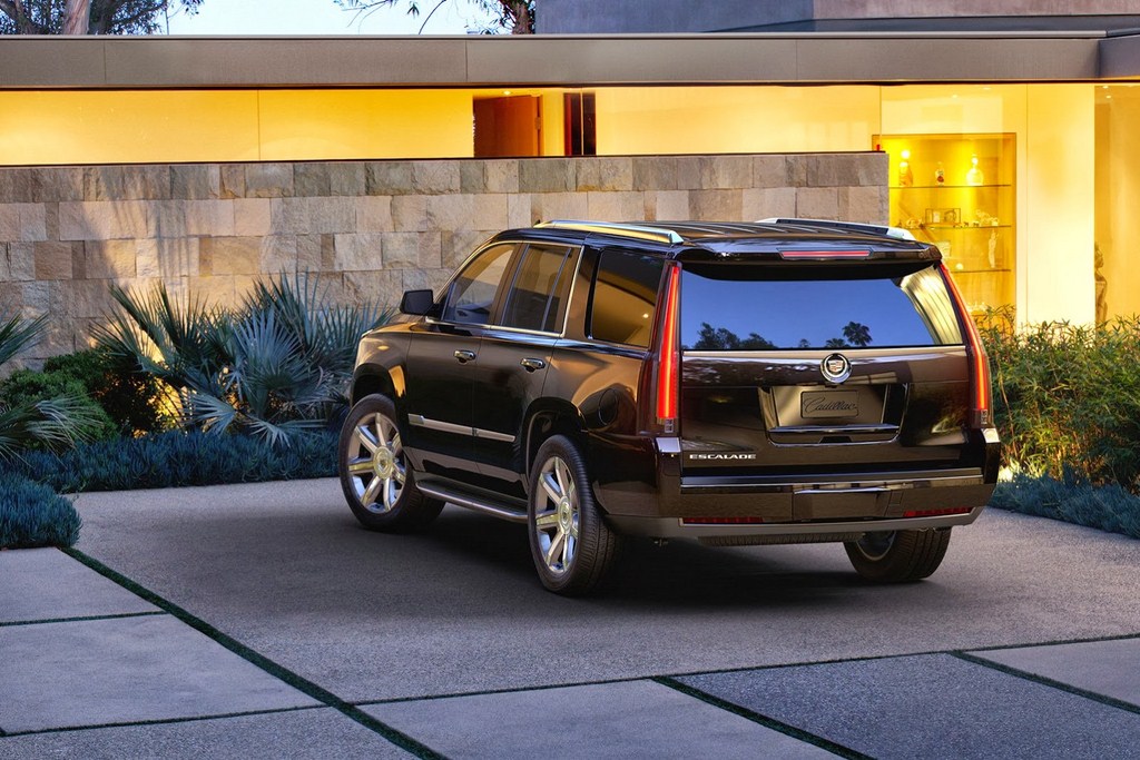 2015 Cadillac Escalade Rear