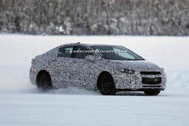 2015 Chevrolet Cruze Camouflaged Front