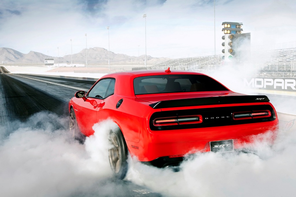 2015 Dodge Challenger SRT Burnout