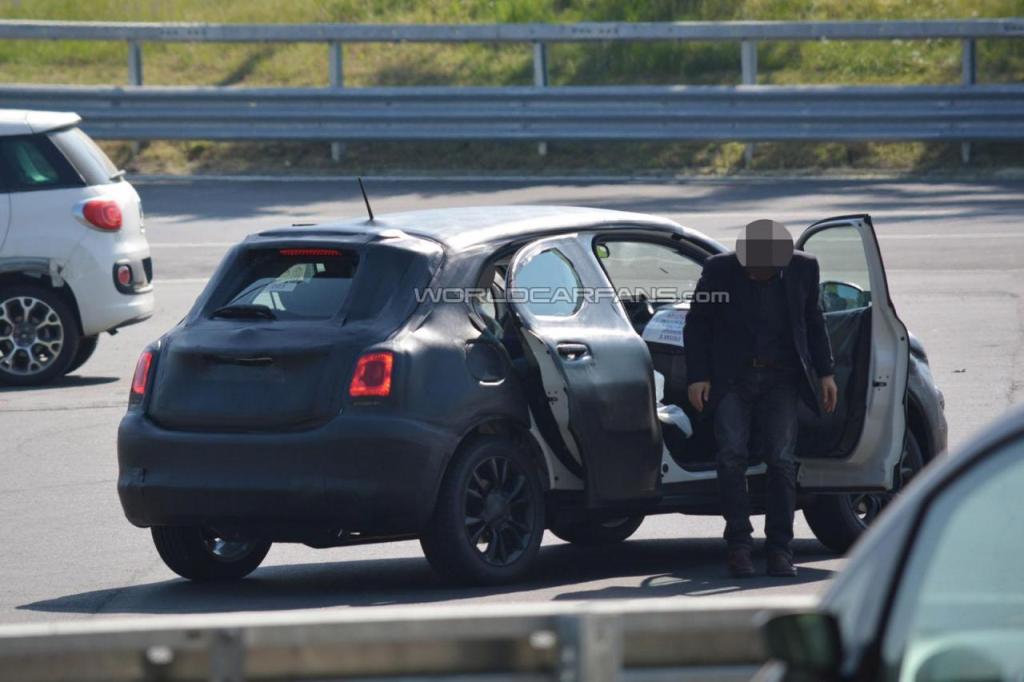 2015 Fiat 500X Spy Shot Rear