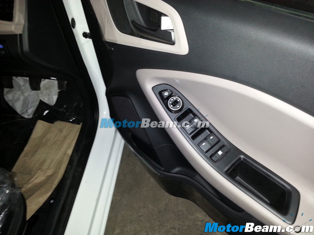 2015 Hyundai Elite i20 Spy Shot Power Window Switches