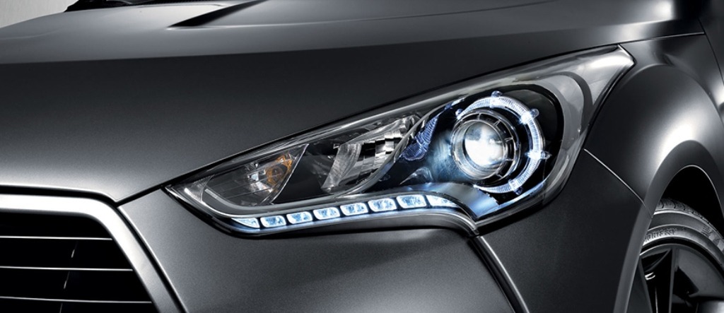 2015 Hyundai Veloster HeadlightCluster