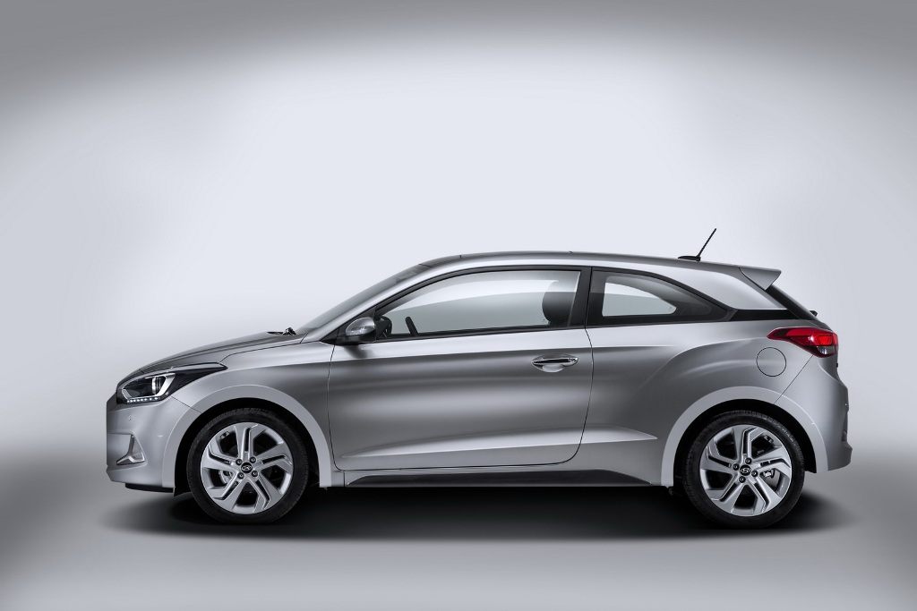 2015 Hyundai i20 Coupe Side