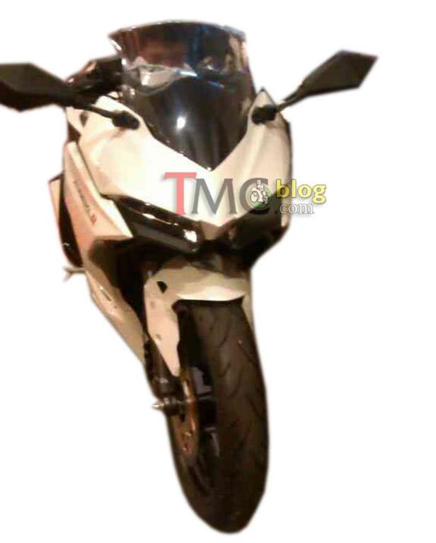 2015 Kawasaki Ninja 250 Spy Shot