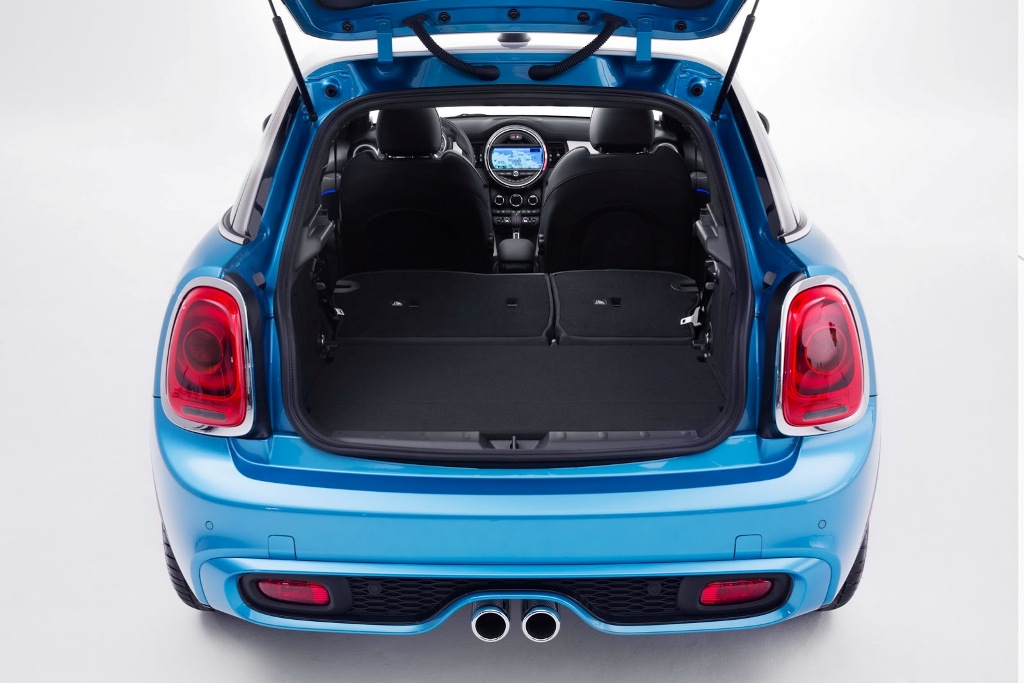 2015-Mini-Cooper-S-5-Door-Boot-Space