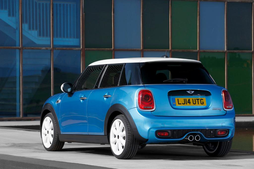 2015-Mini-Cooper-S-5-Door-Rear