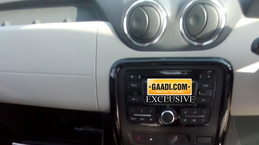 2015 Renault Duster Update Dashboard Colour