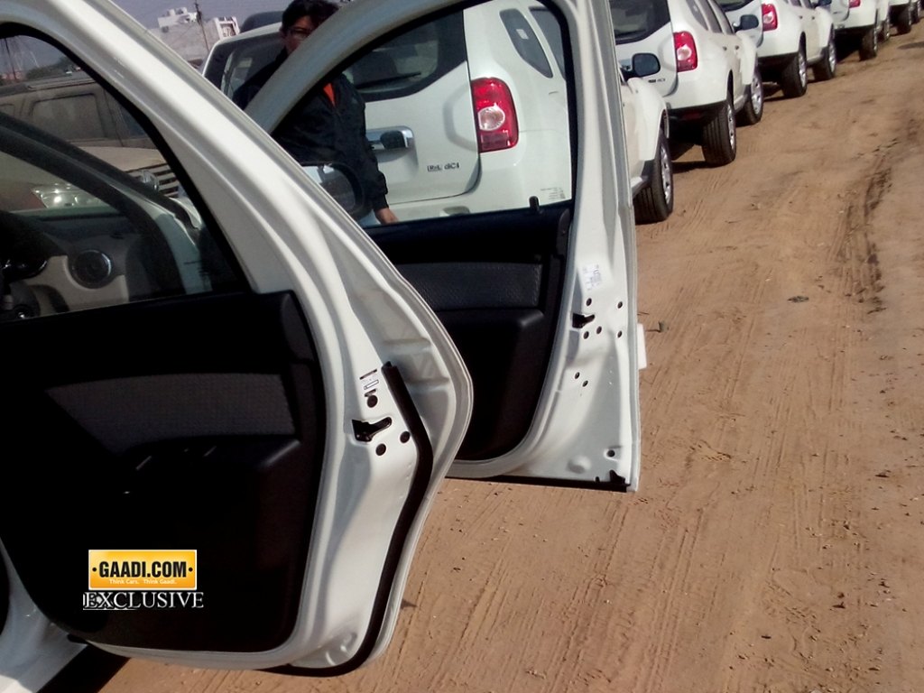 2015 Renault Duster Update Door Beading
