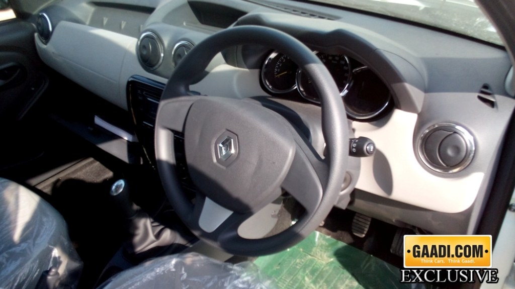 2015 Renault Duster Update Steering Wheel