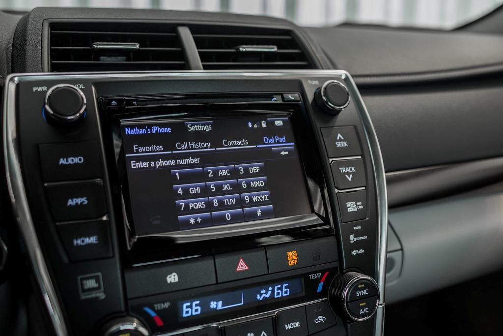 2015 Toyota Camry Centre Console