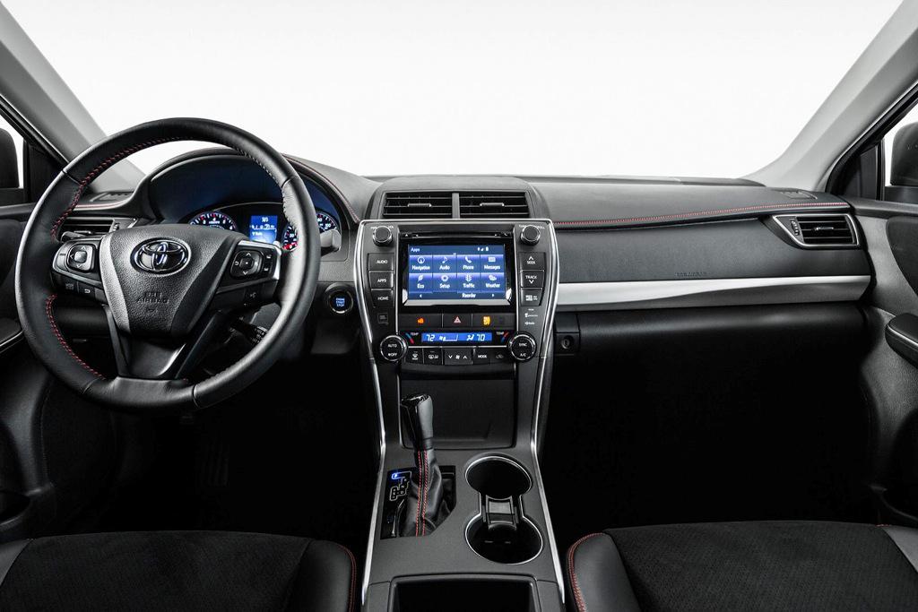 2015 Toyota Camry Dashboard