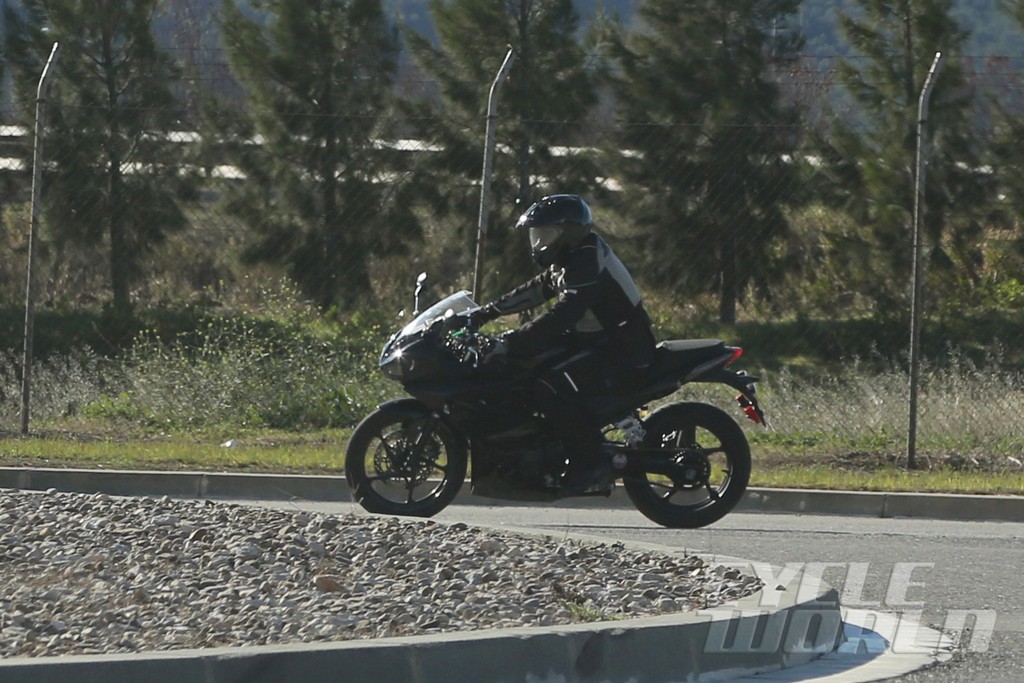 2015 Triumph Daytona 250 Spied
