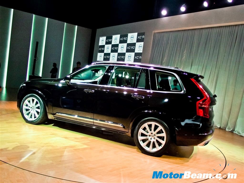 2015 Volvo XC90 Launch Side