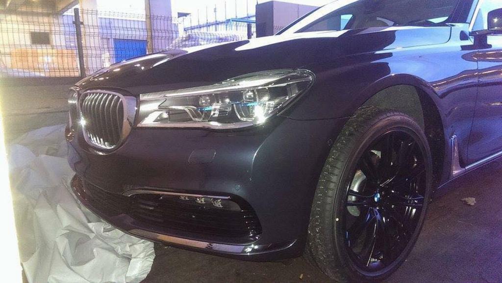 2016 BMW 7-Series Front