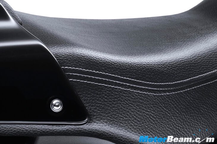 2016 Bajaj V Seat