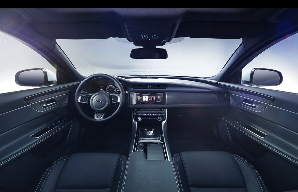 2016 Jaguar XF Teaser Interiors