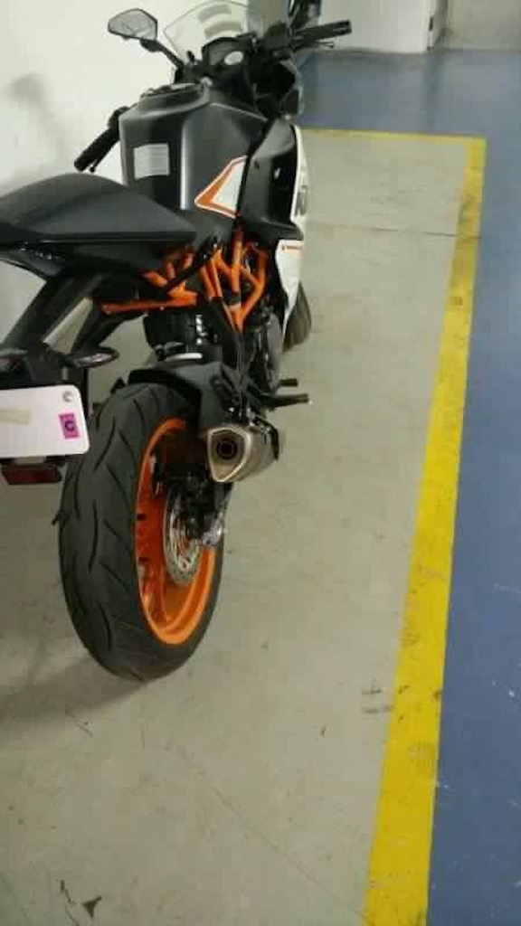 2016 KTM RC 390 Rear India Spy Shot