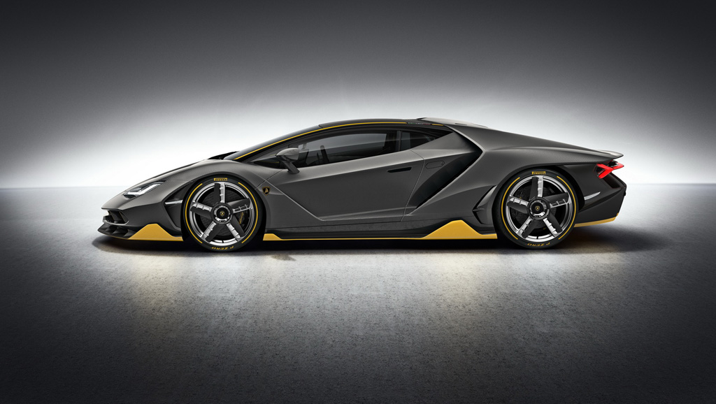2016 Lamborghini Centenario Side