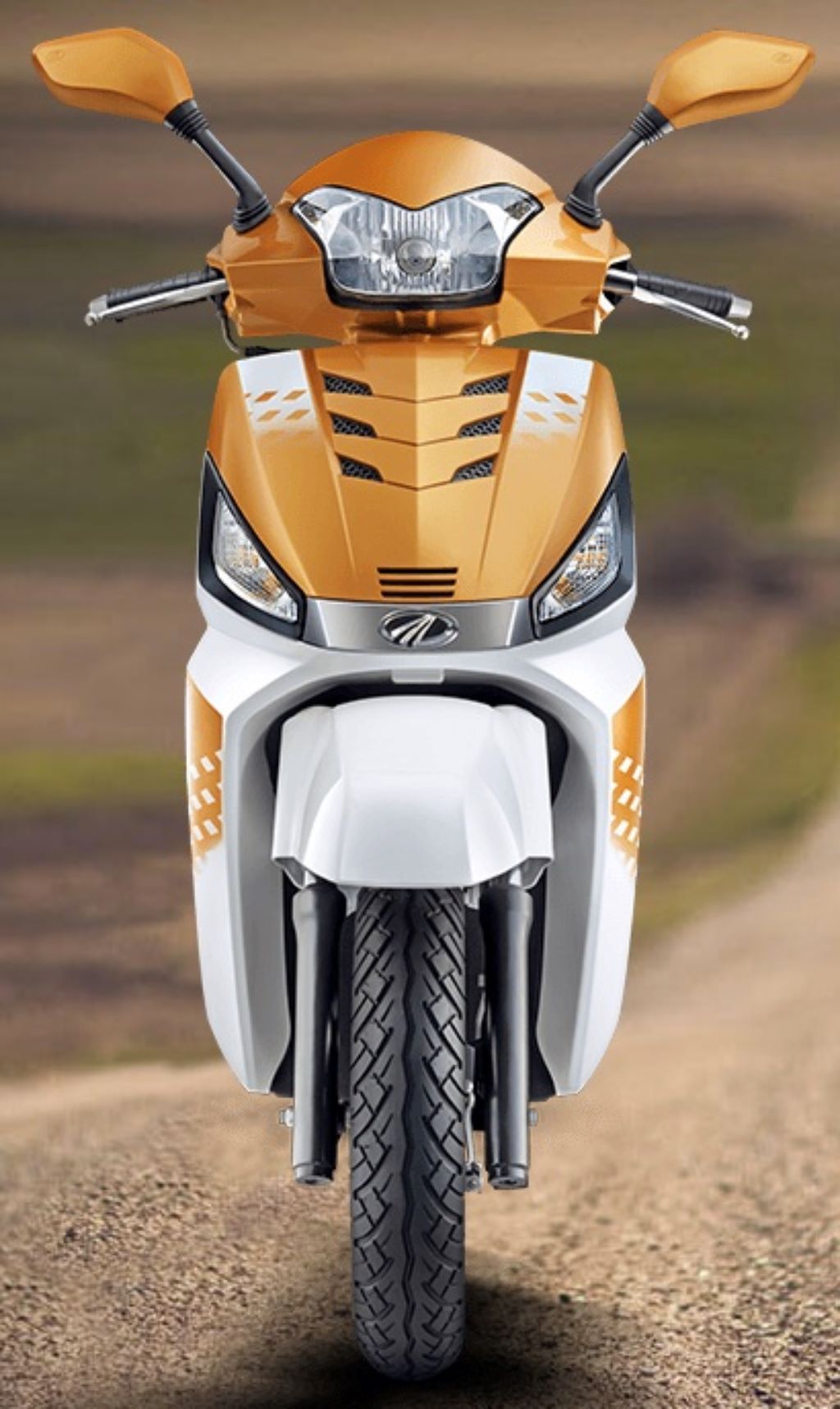 2016 Mahindra Gusto 125 Front