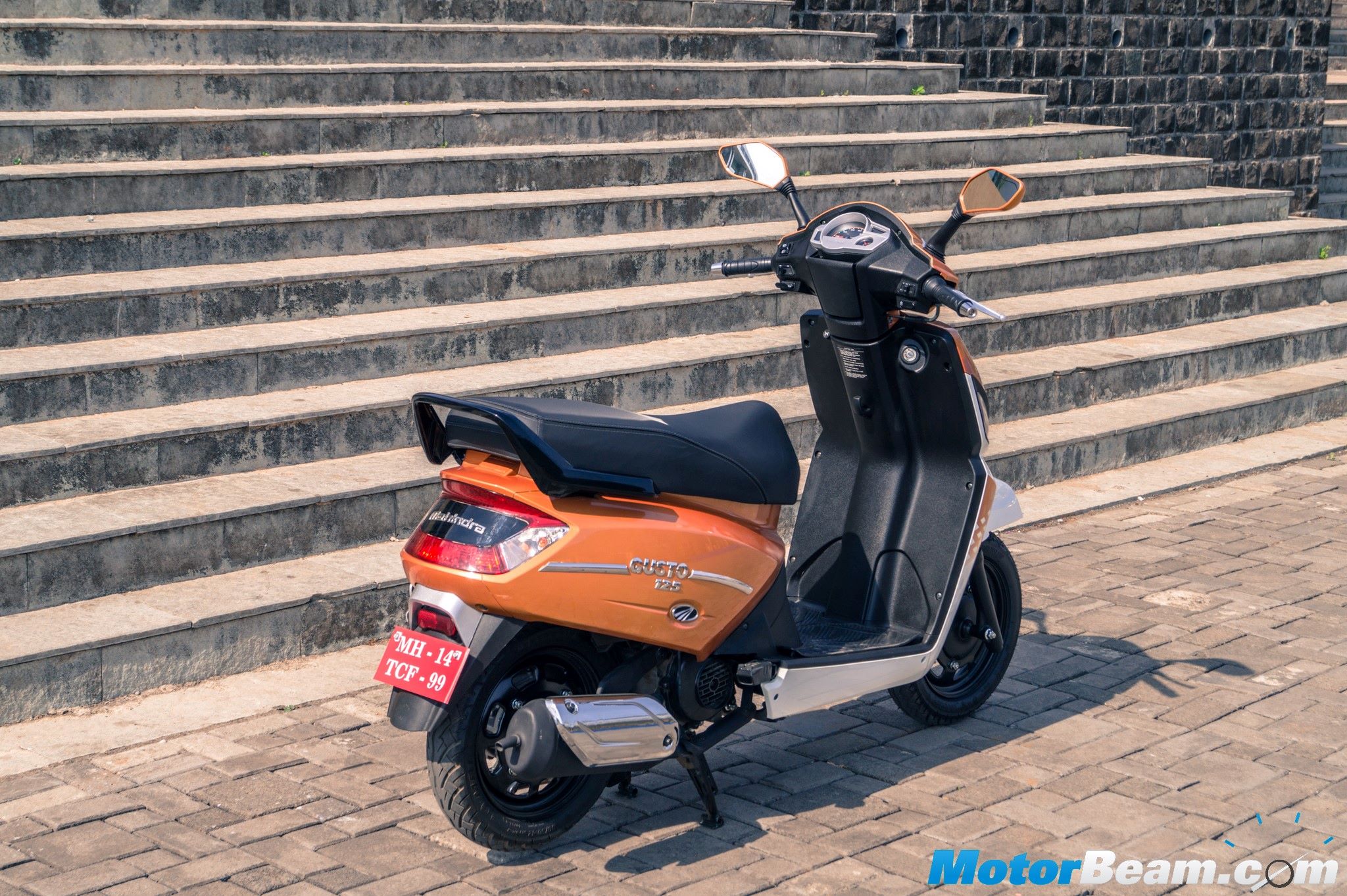 2016 Mahindra Gusto 125 Road Test