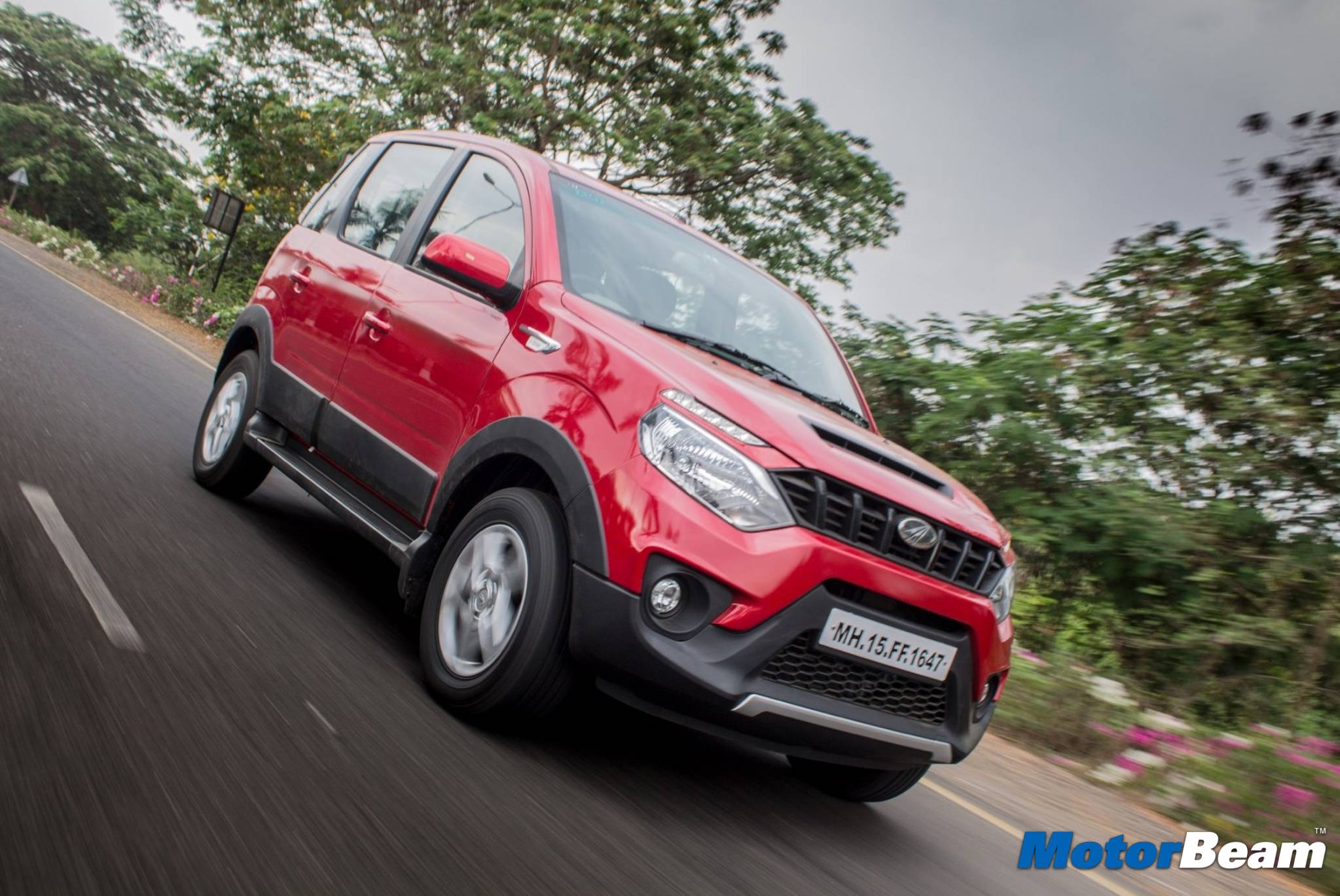 2016 Mahindra NuvoSport Review