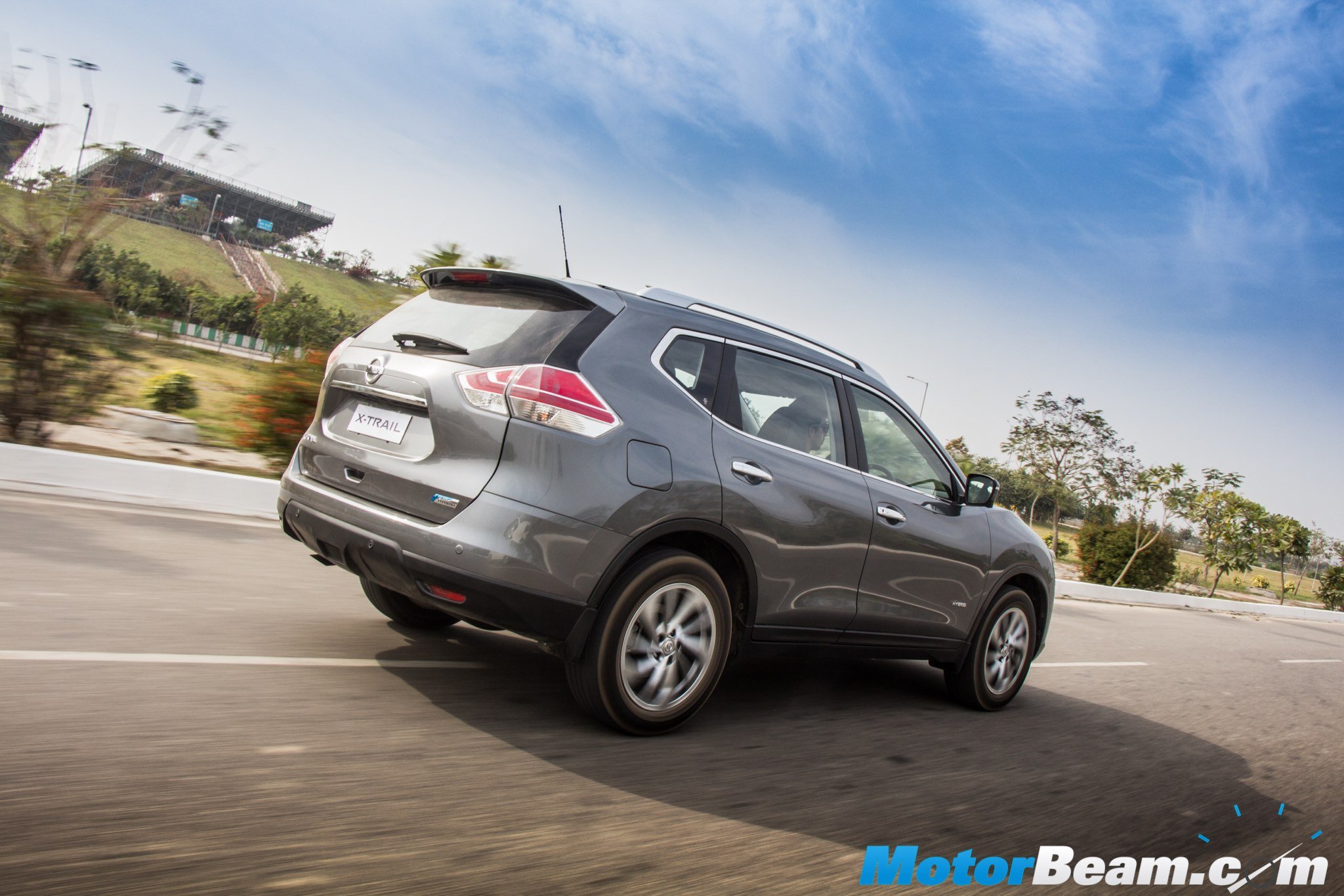 2016 Nissan X-Trail Hybrid Dynamics