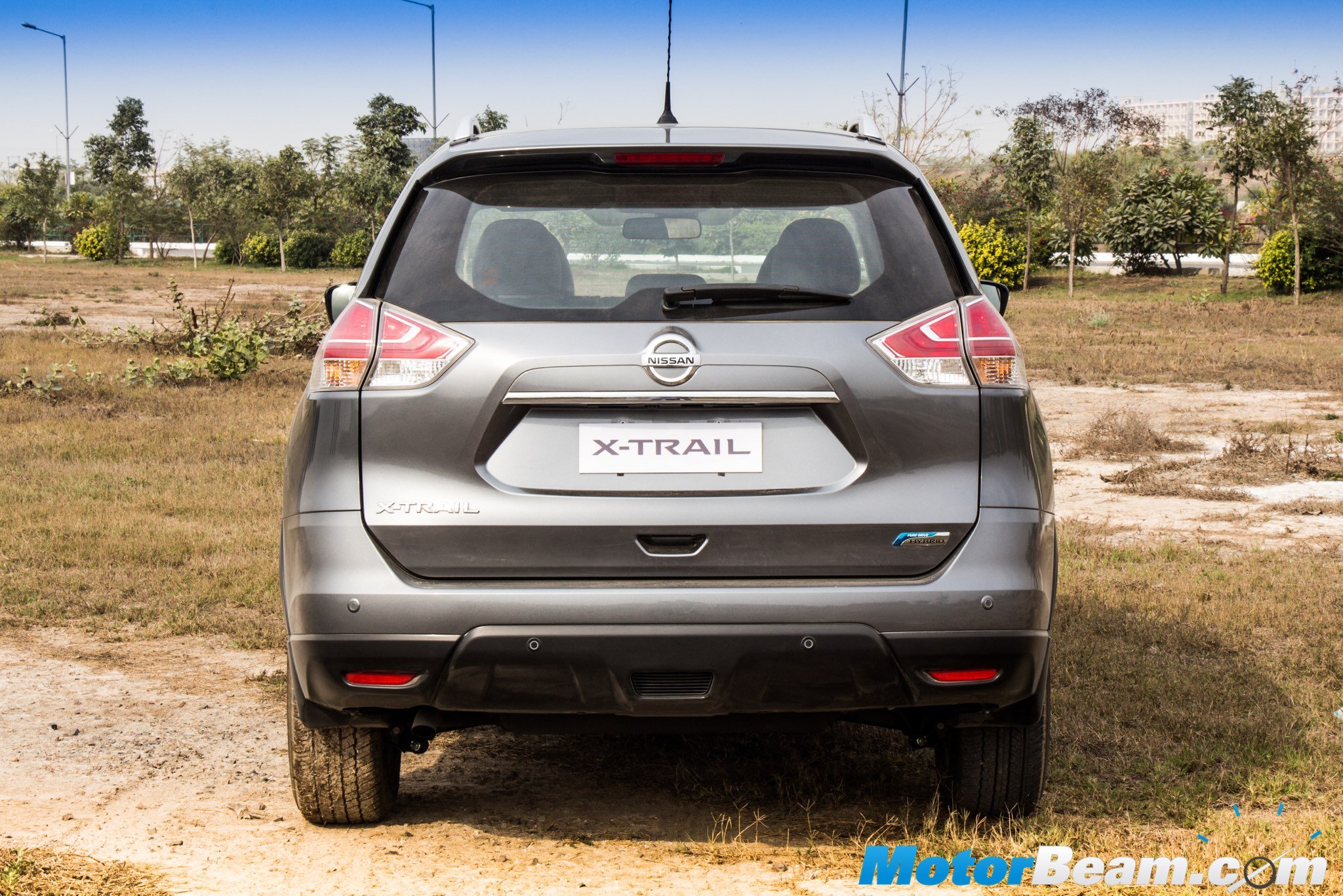 2016 Nissan X-Trail Hybrid Rear