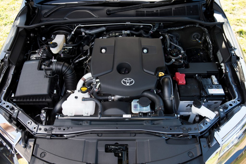 2016 Toyota Fortuner Engine Bay