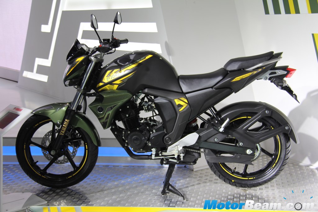 2016 Yamaha FZ V2 Matte Green